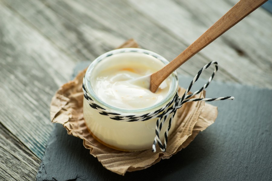 Quelles alternatives végétales pour une crème dessert à la vanille ?