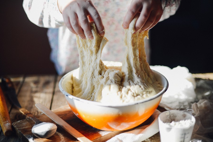 Pourquoi ma pâte à brioche est-elle collante ?